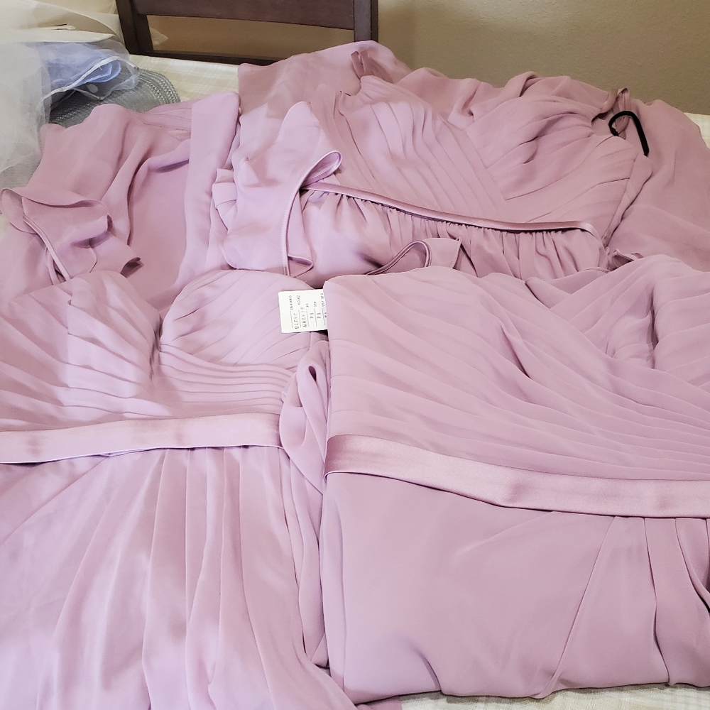Sorella Vita bridesmaid dress in lilac!